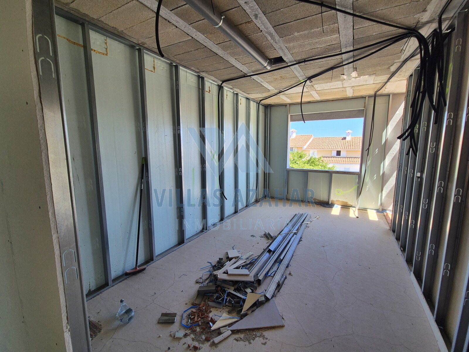 Neubau-Villa mit 317 m² Wohnfläche in zentraler Lage von Las Fuentes