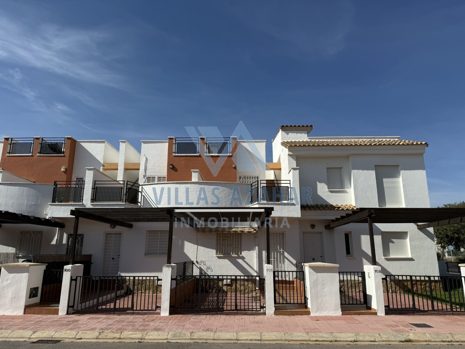 Alcossebre: Reihenhaus in Palm Beach II – Bereich des großen Pools  Alcossebre: Reihenhaus in Palm Beach II – Bereich des großen Pools