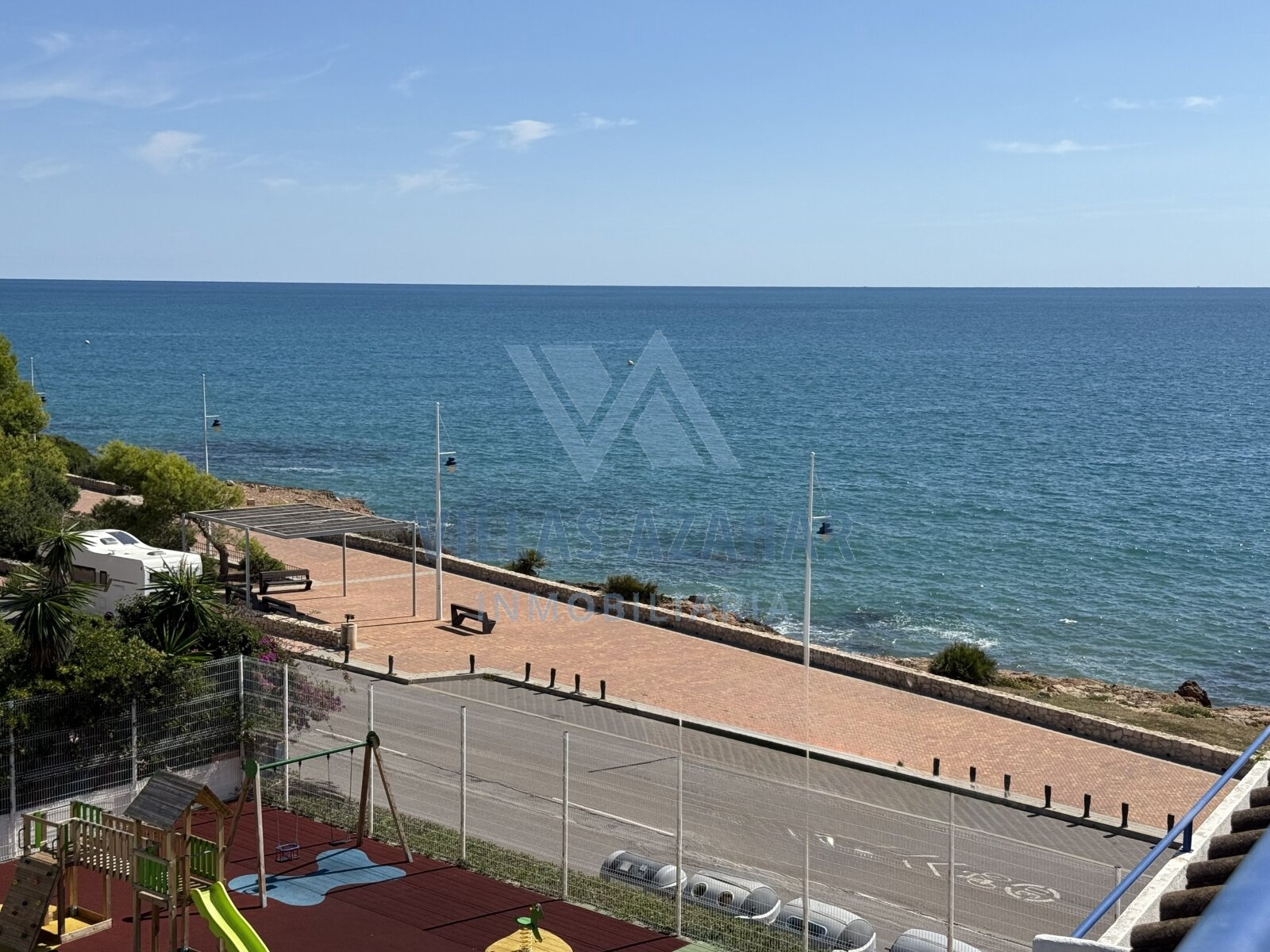 Alcossebre: Duplex-Penthouse zum Verkauf in erster Meereslinie – Wohnanlage Voramar  Alcossebre: Duplex-Penthouse zum Verkauf in erster Meereslinie – Wohnanlage Voramar