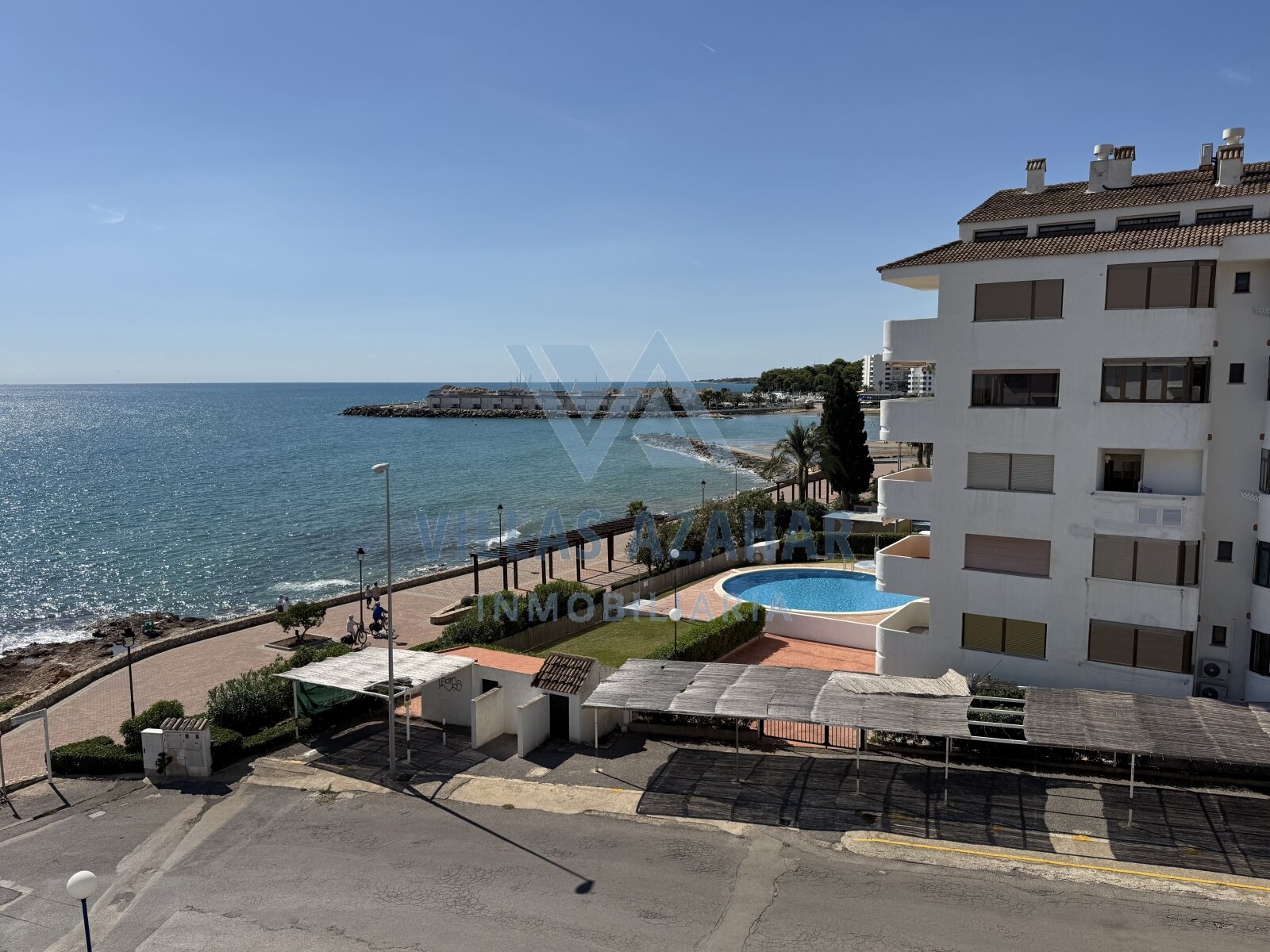 Duplex-Penthouse zum Verkauf in erster Meereslinie – Wohnanlage Voramar