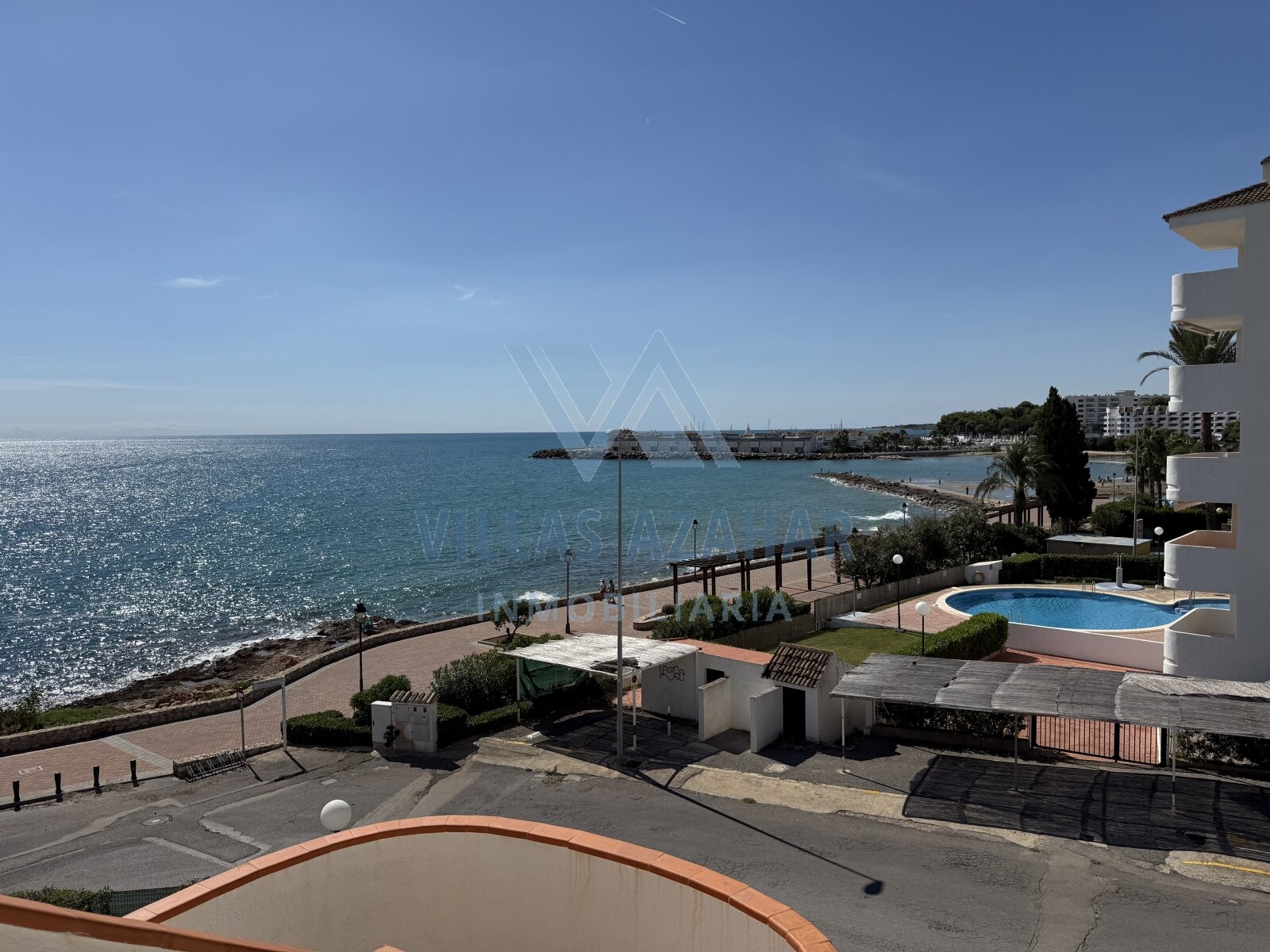 Duplex-Penthouse zum Verkauf in erster Meereslinie – Wohnanlage Voramar