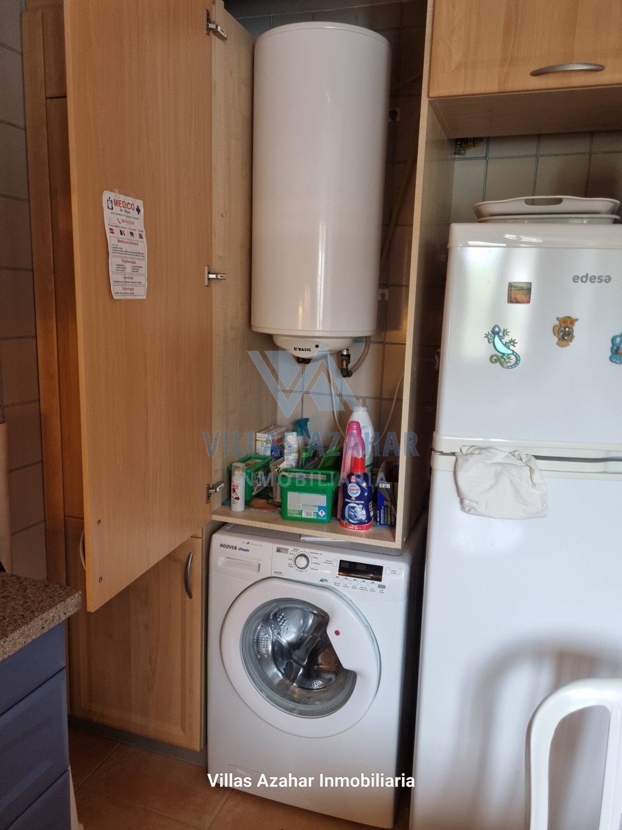 Clevere Waschküchen-Lösung: Kompakt und funktional mit integriertem Warmwasserspeicher!